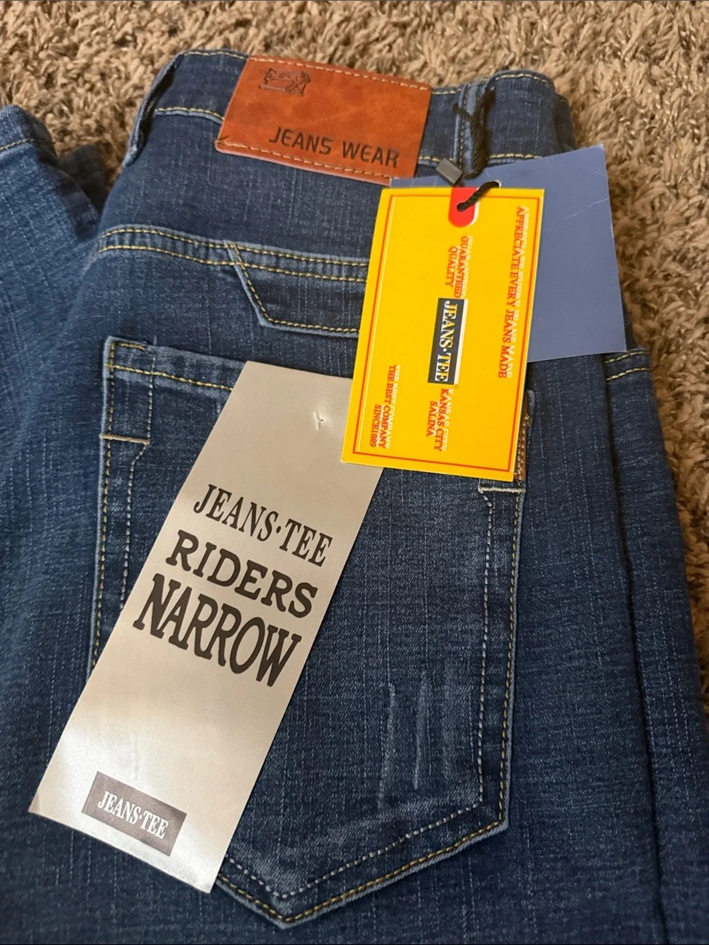 NWT-Riders Narrow #816 Men’s Dark Blue Denim Jeans, Size Small/28